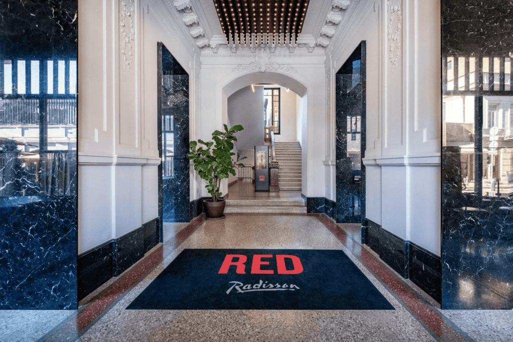 radisson red entrance
